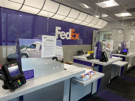 fedex eatontown hours